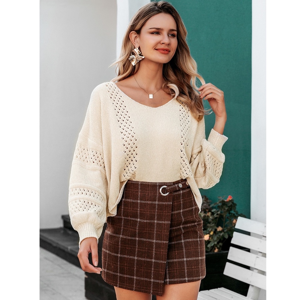 Hollow Out Beige Oversized Sweater - Picture 15 of 16